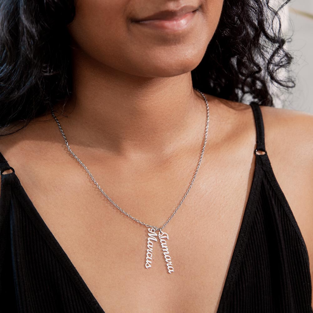 To an Amazing Mom - Custom Name Nekclace
